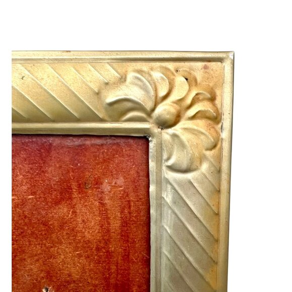 Vintage Handmade Brass Gold Floral Embossed Picture Frame 4x6 Primitive - Picture 3 of 8